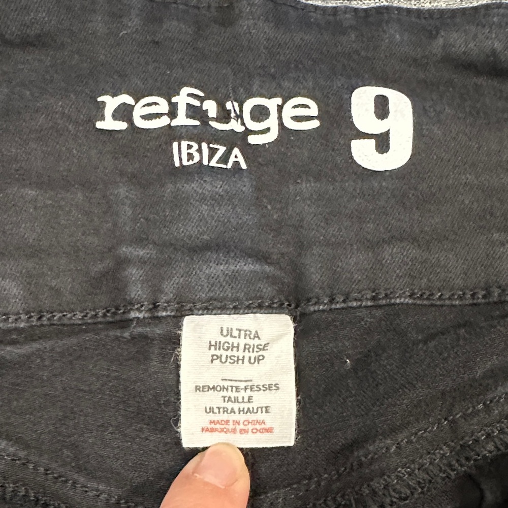 REFUGE High Rise Distressed Jeans - Picture 8 of 8